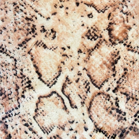 Apt. 9 Snake Skin Light Knit Sweater Pink - XS - Picture 7 of 10